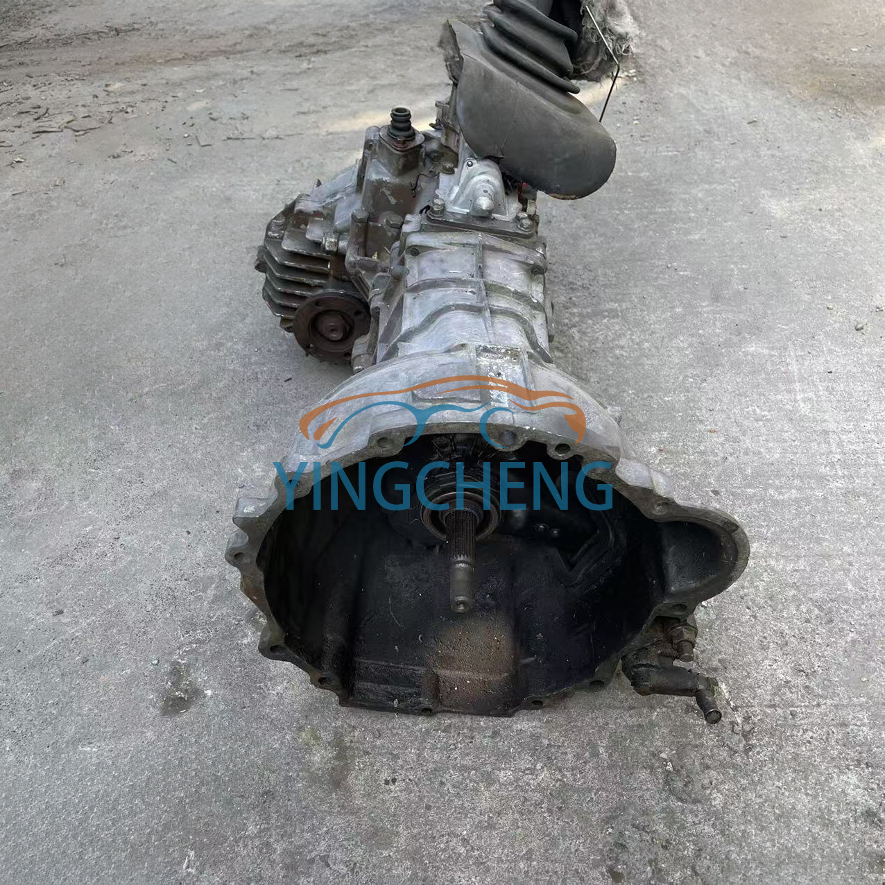 Wholesale Manual Used 4JB1T 4KH1T 4X4 Gearbox for Isuzu in Stock