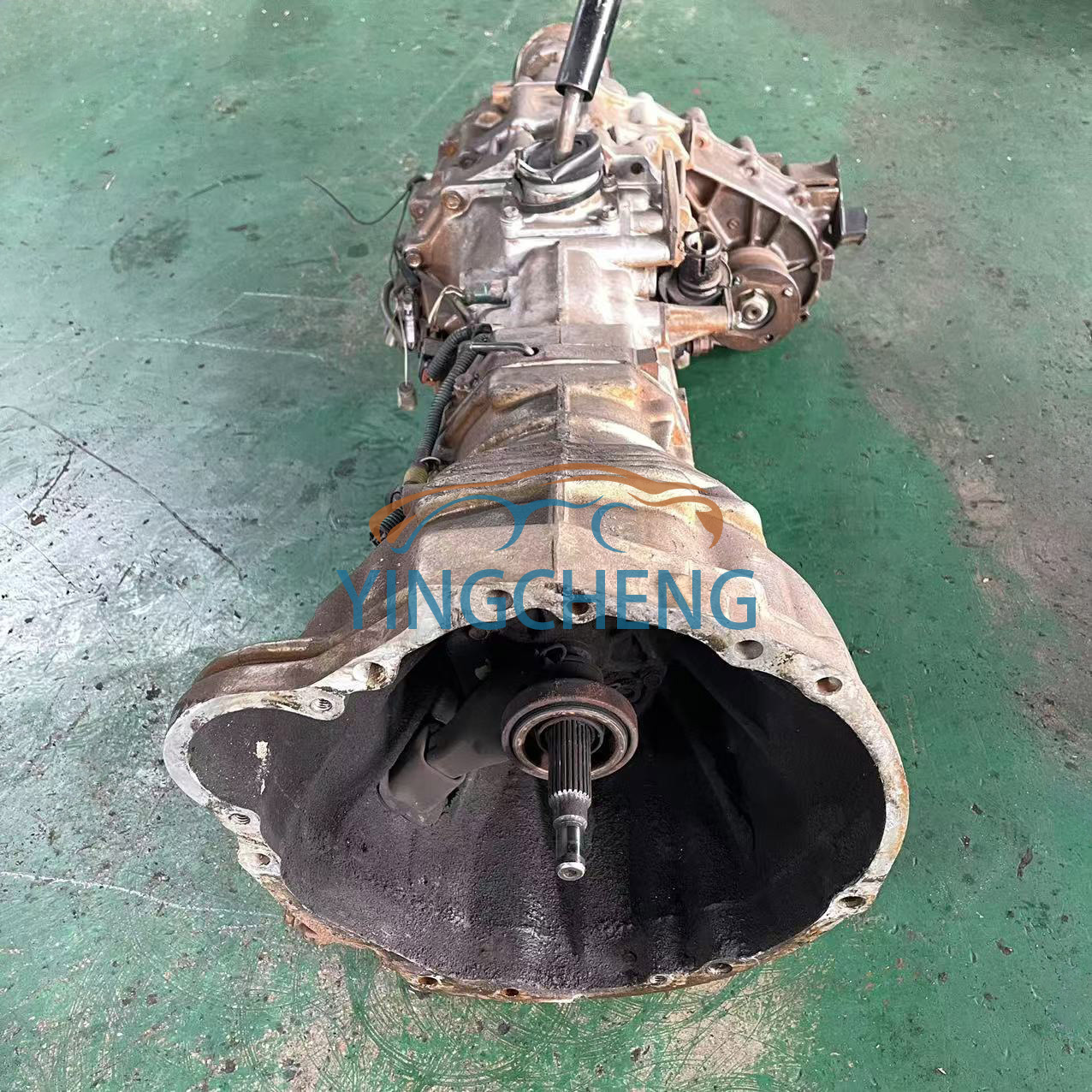 Hot Sale Used Original 5 Speed Manual Gearbox for Nissan KA24 4X4